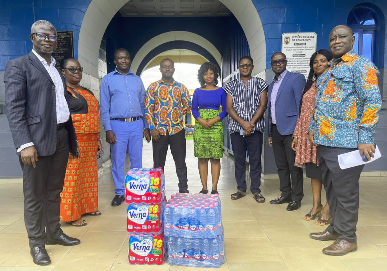 WESCO Family Welfare Association Donates